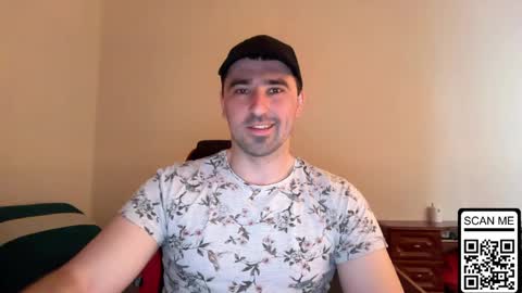 Snapshot of hard_to_obey chatting on 04/16/26, 11:11 Vadim online show from 04/16/26, 11:11