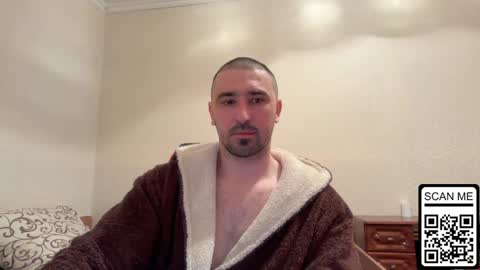Snapshot of hard_to_obey chatting on 04/22/26, 07:15 Vadim online show from 04/22/26, 07:15