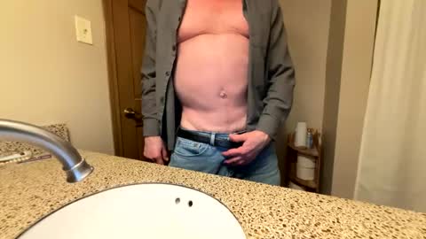 Snapshot of hardchicagoforzya chatting on 02/15/26, 09:52 hardchicagoforzya online show from 02/15/26, 09:52