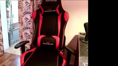 Snapshot of hardcock91loveshotchicks chatting on 02/15/26, 02:03 hardcock91loveshotchicks online show from 02/15/26, 02:03