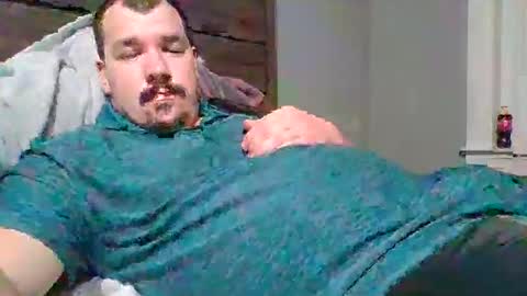 Snapshot of hardcockoncam22 chatting on 01/22/25, 04:23 cervixpainter25 online show from 01/22/25, 04:23