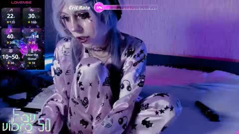 Mia online show from 10/26/25, 10:36