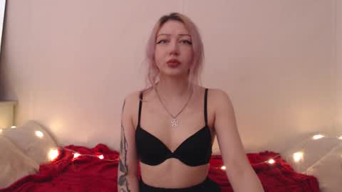 Emily online show from 02/03/26, 10:04