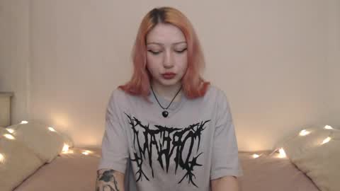 Emily online show from 05/06/26, 09:42
