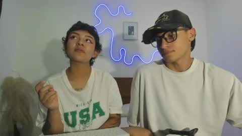 Snapshot of hardcoreheat_ind chatting on 04/14/26, 01:22 kade and demi independent models online show from 04/14/26, 01:22