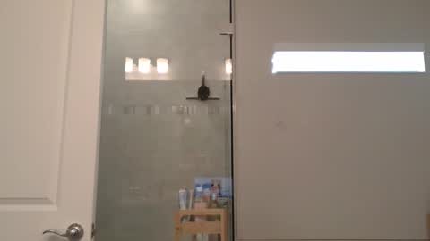 Snapshot of hardcoremike35 chatting on 11/24/25, 02:17 HcoreMike online show from 11/24/25, 02:17