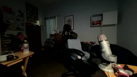 Snapshot of harddmikee chatting on 07/11/26, 02:36 harddmikee online show from 07/11/26, 02:36