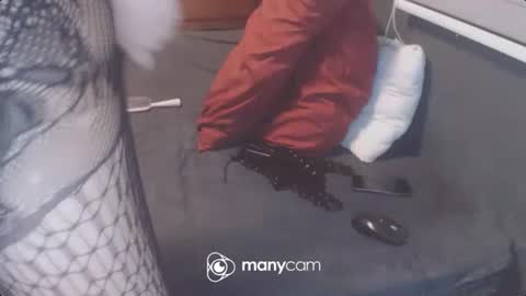 Snapshot of hardfucking_mistress chatting on 03/03/25, 09:33 Irina online show from 03/03/25, 09:33