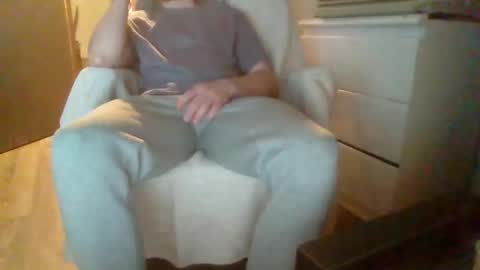 Snapshot of hardguymike chatting on 01/13/26, 05:24 hardguymike online show from 01/13/26, 05:24