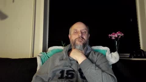 Snapshot of hardmrlazy chatting on 03/17/26, 06:00 MrLazy online show from 03/17/26, 06:00