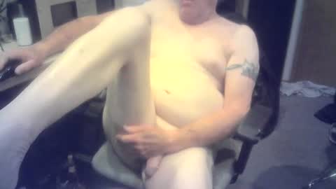 Snapshot of hardnudecum chatting on 07/05/26, 01:07 HardNudeCum online show from 07/05/26, 01:07