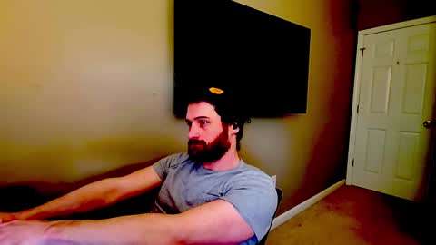 Snapshot of hardswtch chatting on 12/02/24, 05:26 Tom online show from 12/02/24, 05:26