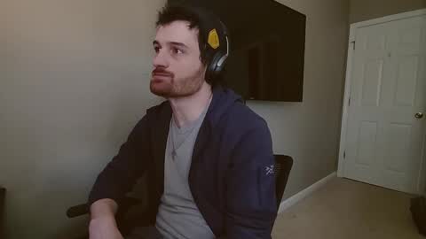 Snapshot of hardswtch chatting on 12/13/24, 05:32 Tom online show from 12/13/24, 05:32