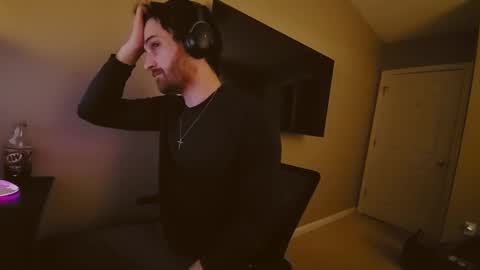 Snapshot of hardswtch chatting on 12/21/24, 12:42 Tom online show from 12/21/24, 12:42