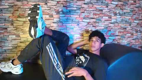 Snapshot of haresandpame_mds chatting on 11/21/25, 12:48 Hares online show from 11/21/25, 12:48