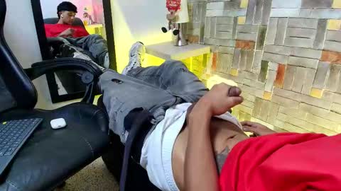 Snapshot of haresandpame_mds chatting on 01/06/26, 02:10 Hares online show from 01/06/26, 02:10