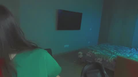 Snapshot of haribo_asmr chatting on 01/12/25, 08:36 Miss Hari online show from 01/12/25, 08:36