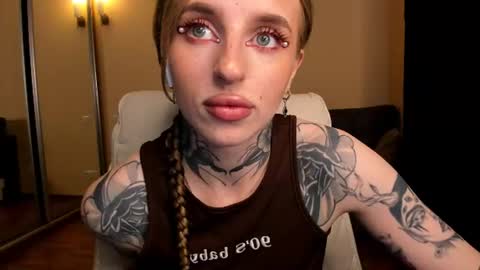 Julia online show from 06/20/26, 05:43