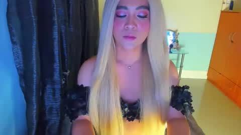 Snapshot of harley_queen69x chatting on 02/25/25, 06:09 BABY KIMMY online show from 02/25/25, 06:09