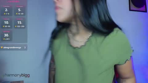 Snapshot of harmony_bigbreasts chatting on 09/23/25, 06:33 HELP ME GET 100 THUMBS UP    - INDEPENDENT MODEL        online show from 09/23/25, 06:33