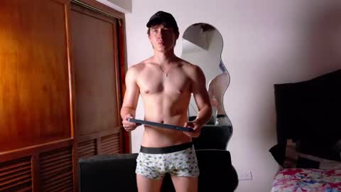 Snapshot of harry_brown2324 chatting on 04/30/26, 11:42 Sebastian online show from 04/30/26, 11:42