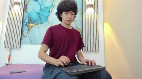 Snapshot of harry_hills1 chatting on 03/30/26, 03:13 HARRY online show from 03/30/26, 03:13