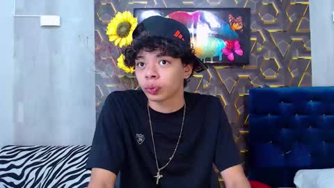 Harry online show from 10/10/25, 01:43