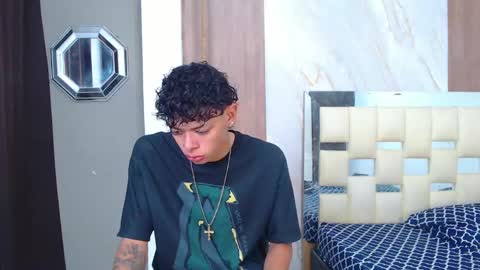 Snapshot of harry_jhonsonn chatting on 04/07/26, 11:59 Harry online show from 04/07/26, 11:59
