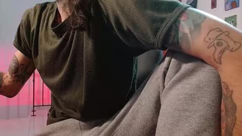 Snapshot of harry_reems_ chatting on 01/06/26, 09:57 OMAR online show from 01/06/26, 09:57