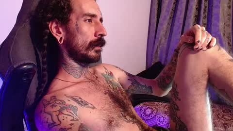 Snapshot of harry_reems_ chatting on 04/04/26, 07:28 OMAR online show from 04/04/26, 07:28