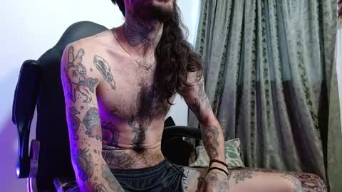 Snapshot of harry_reems_ chatting on 04/05/26, 11:29 OMAR online show from 04/05/26, 11:29