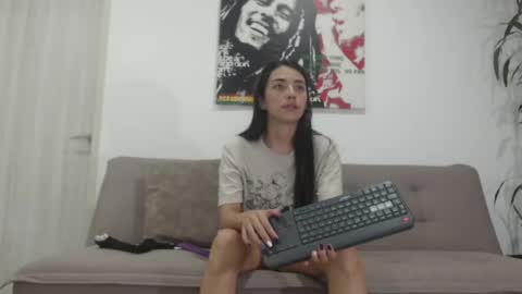 Snapshot of harrycum4you chatting on 06/16/26, 02:14 hannaandharri online show from 06/16/26, 02:14