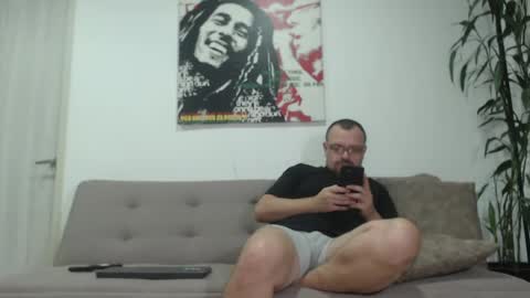 Snapshot of harrycum4you chatting on 06/29/26, 02:29 hannaandharri online show from 06/29/26, 02:29