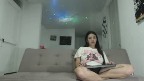 Snapshot of harrycum4you chatting on 07/05/26, 02:51 hannaandharri online show from 07/05/26, 02:51