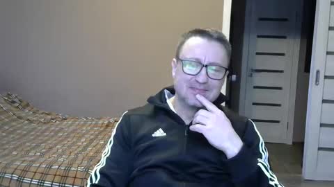 Snapshot of harrysnake chatting on 12/03/24, 06:48 HarrySnake online show from 12/03/24, 06:48