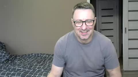 Snapshot of harrysnake chatting on 02/09/25, 08:11 HarrySnake online show from 02/09/25, 08:11