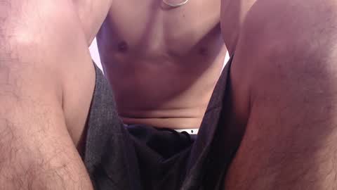 Snapshot of harrythomson1 chatting on 02/06/25, 10:04 harry thomson online show from 02/06/25, 10:04