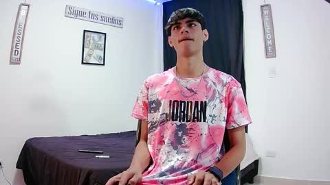 Snapshot of harrythomson1 chatting on 11/03/25, 05:09 harry thomson online show from 11/03/25, 05:09