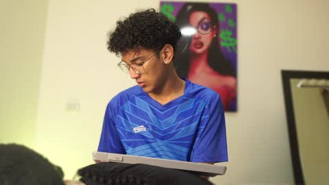 HARRY online show from 12/12/24, 01:17