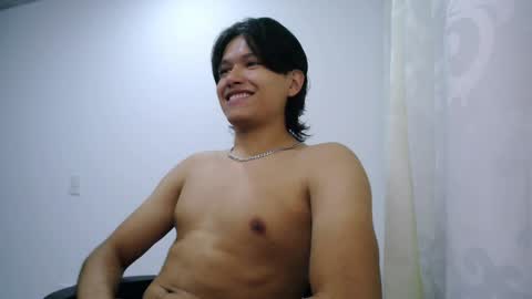 Snapshot of haru_boi chatting on 02/01/25, 01:44 Haru online show from 02/01/25, 01:44