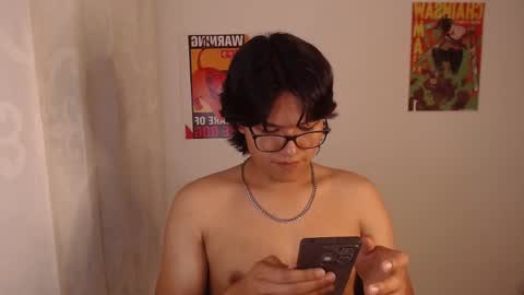 Snapshot of haru_boi chatting on 10/31/25, 04:02 Haru online show from 10/31/25, 04:02