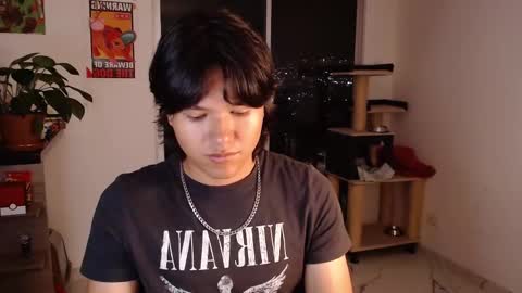 Snapshot of haru_boi chatting on 12/16/25, 06:51 Haru online show from 12/16/25, 06:51