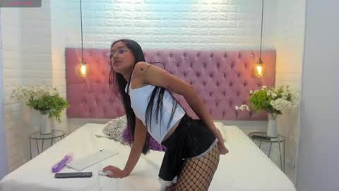 Snapshot of hary_collins chatting on 12/14/24, 07:14 Hary online show from 12/14/24, 07:14