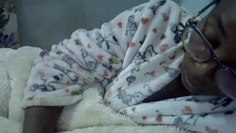 Snapshot of harysette chatting on 06/23/26, 02:37 harysette online show from 06/23/26, 02:37