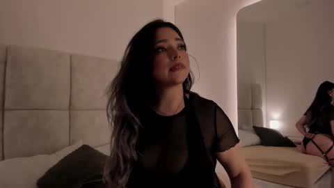 Snapshot of has_gonzalez chatting on 11/07/25, 04:01 has_gonzalez online show from 11/07/25, 04:01