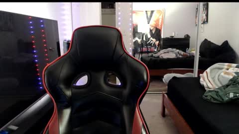 Snapshot of hashg0d chatting on 12/15/25, 02:54 hashg0d online show from 12/15/25, 02:54