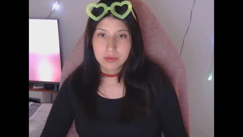 Snapshot of hasley_bbylee chatting on 04/16/26, 07:03 lady online show from 04/16/26, 07:03