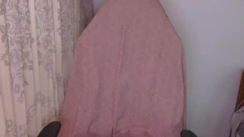 Snapshot of hasley_bbylee chatting on 05/13/26, 03:42 lady online show from 05/13/26, 03:42