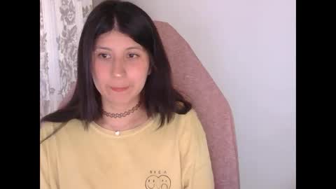 Snapshot of hasley_bbylee chatting on 05/20/26, 09:32 lady online show from 05/20/26, 09:32