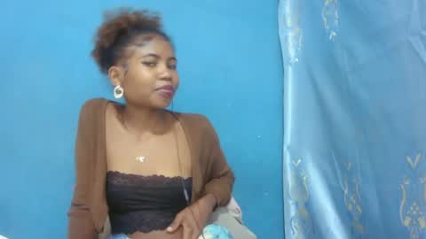 hasleyinah online show from 07/17/26, 10:03